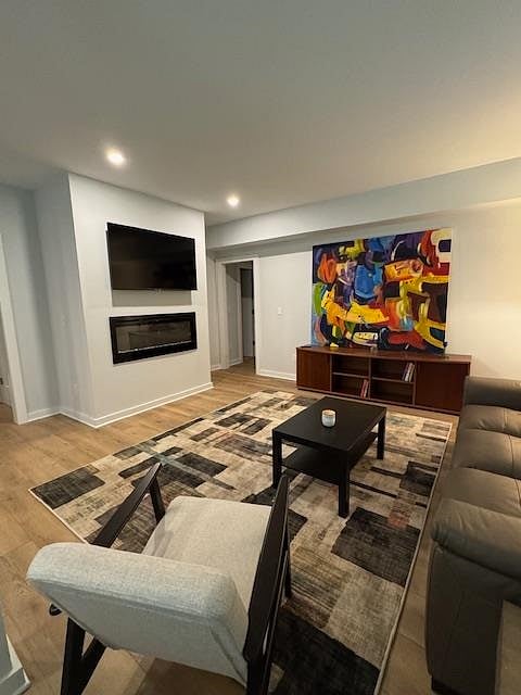 Furnished Finder property 868764_1 photo 3