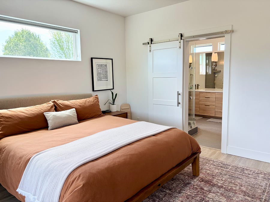 Primary suite