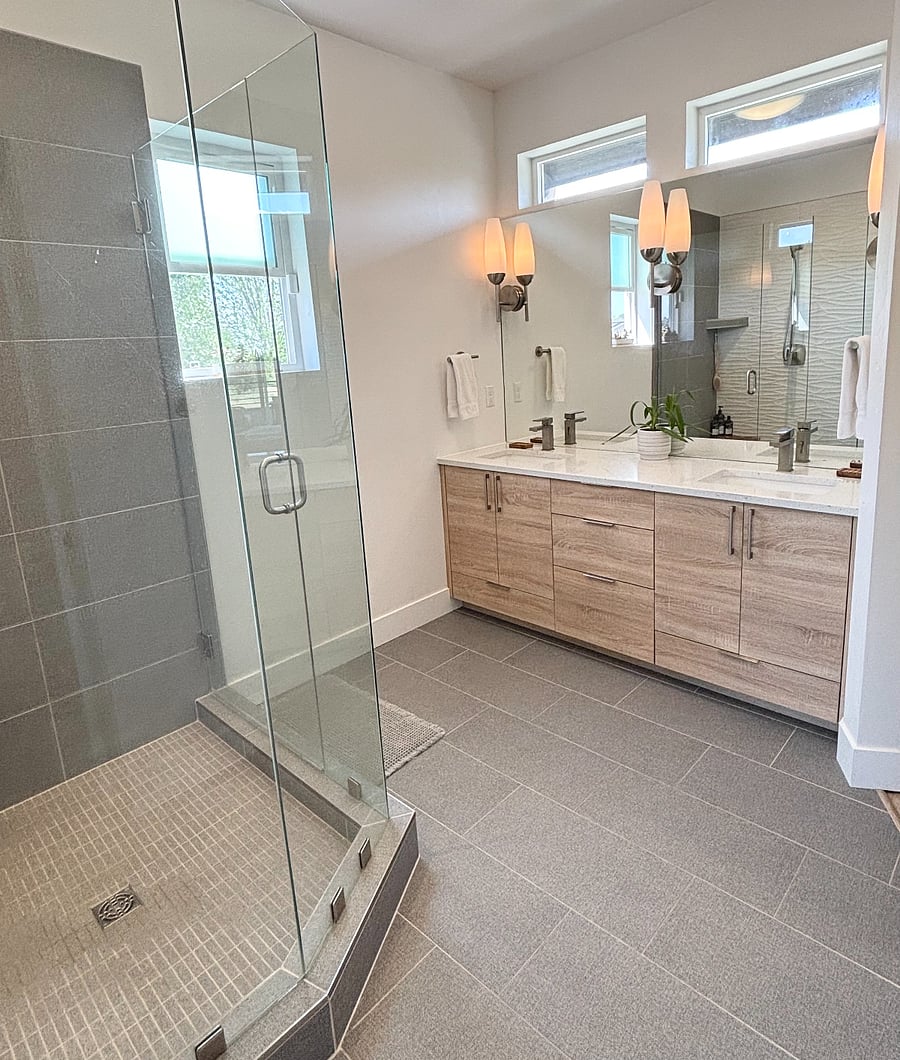 Spa like primary en-suite bathroom