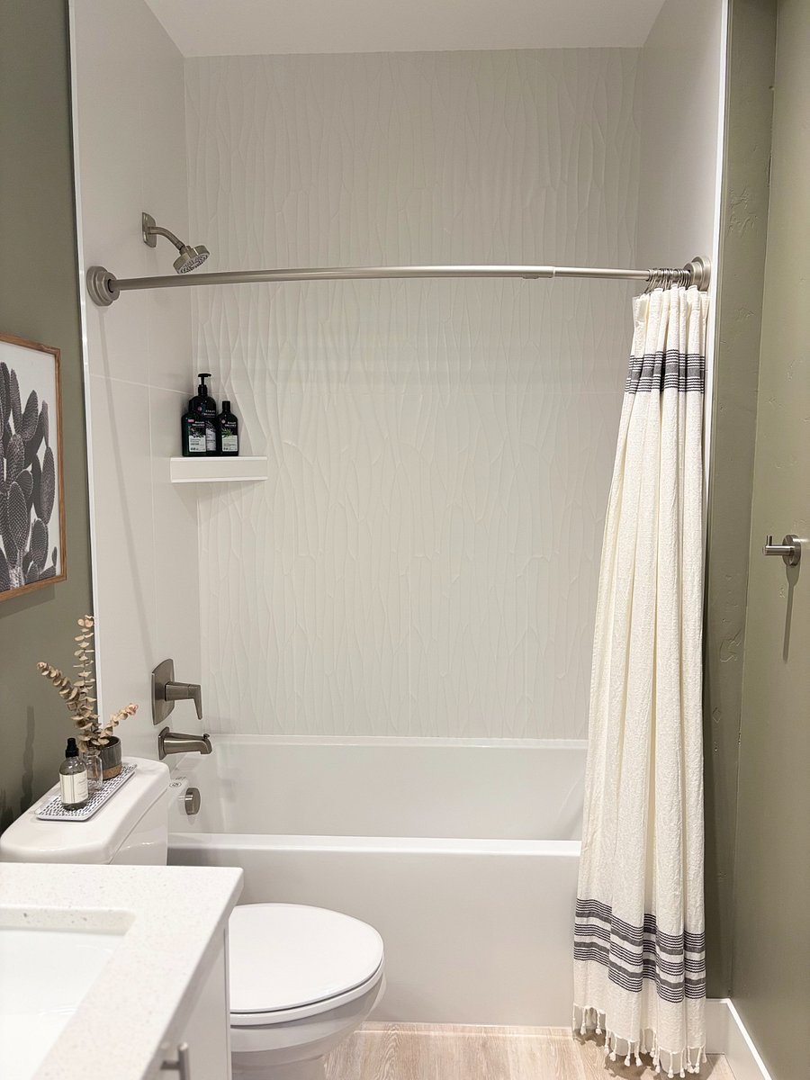 Large shower with deep tub