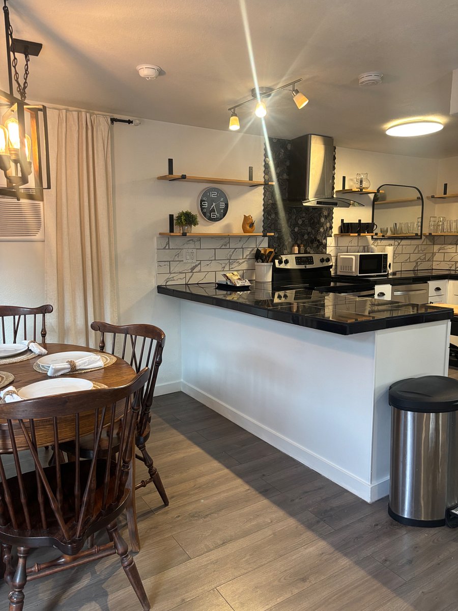 Dishes, silverware, and many utensils available.