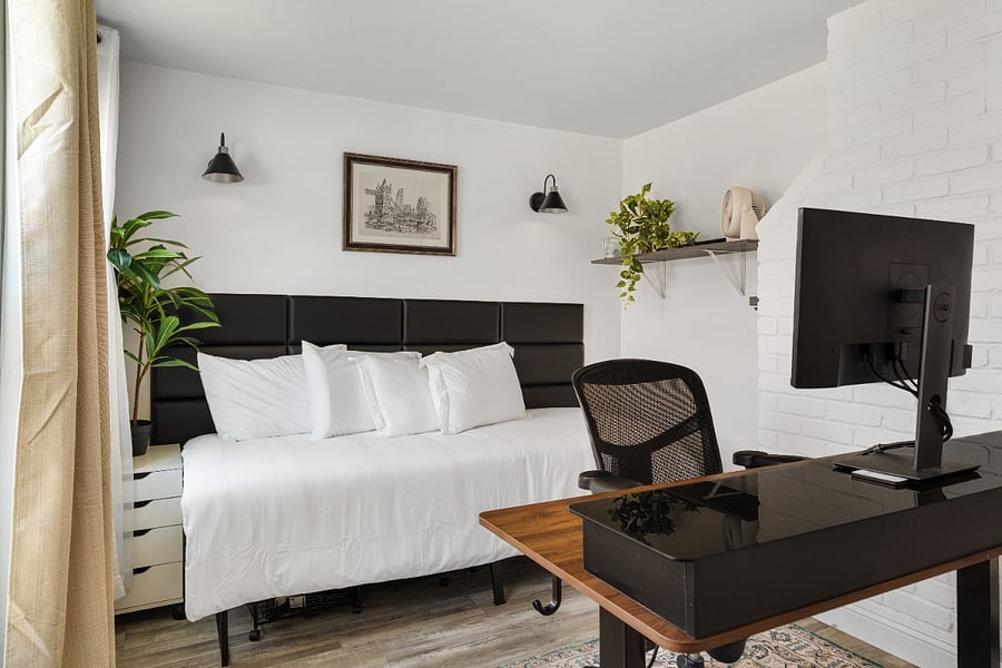 Office/Guest room