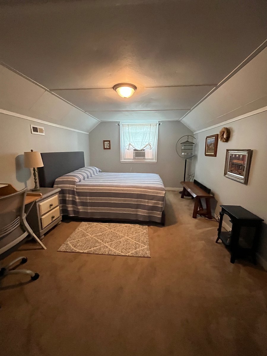Upstair Bedroom 3