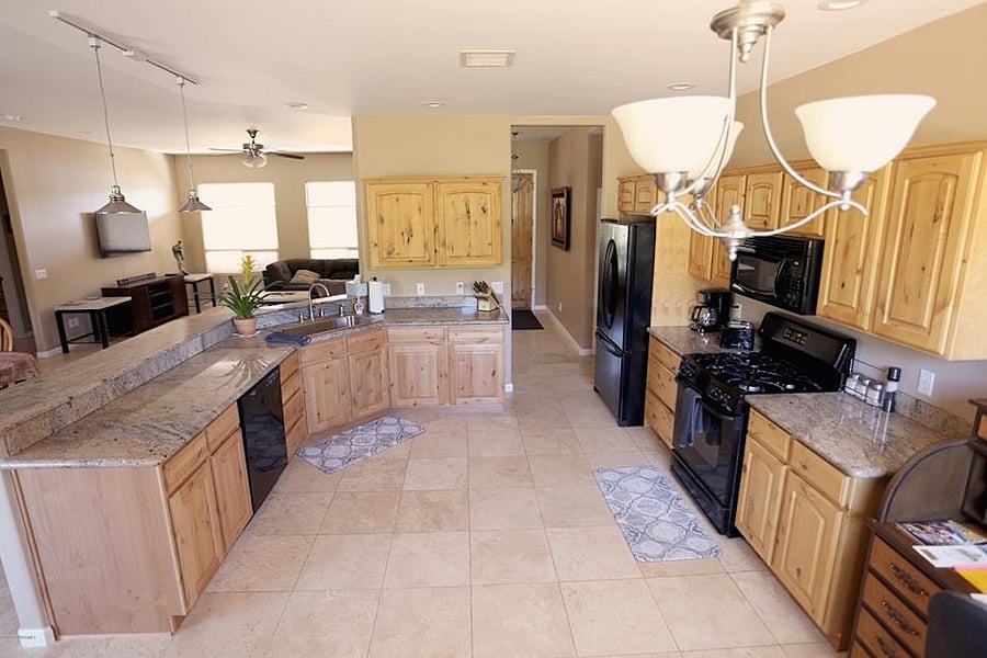 Full Kitchen