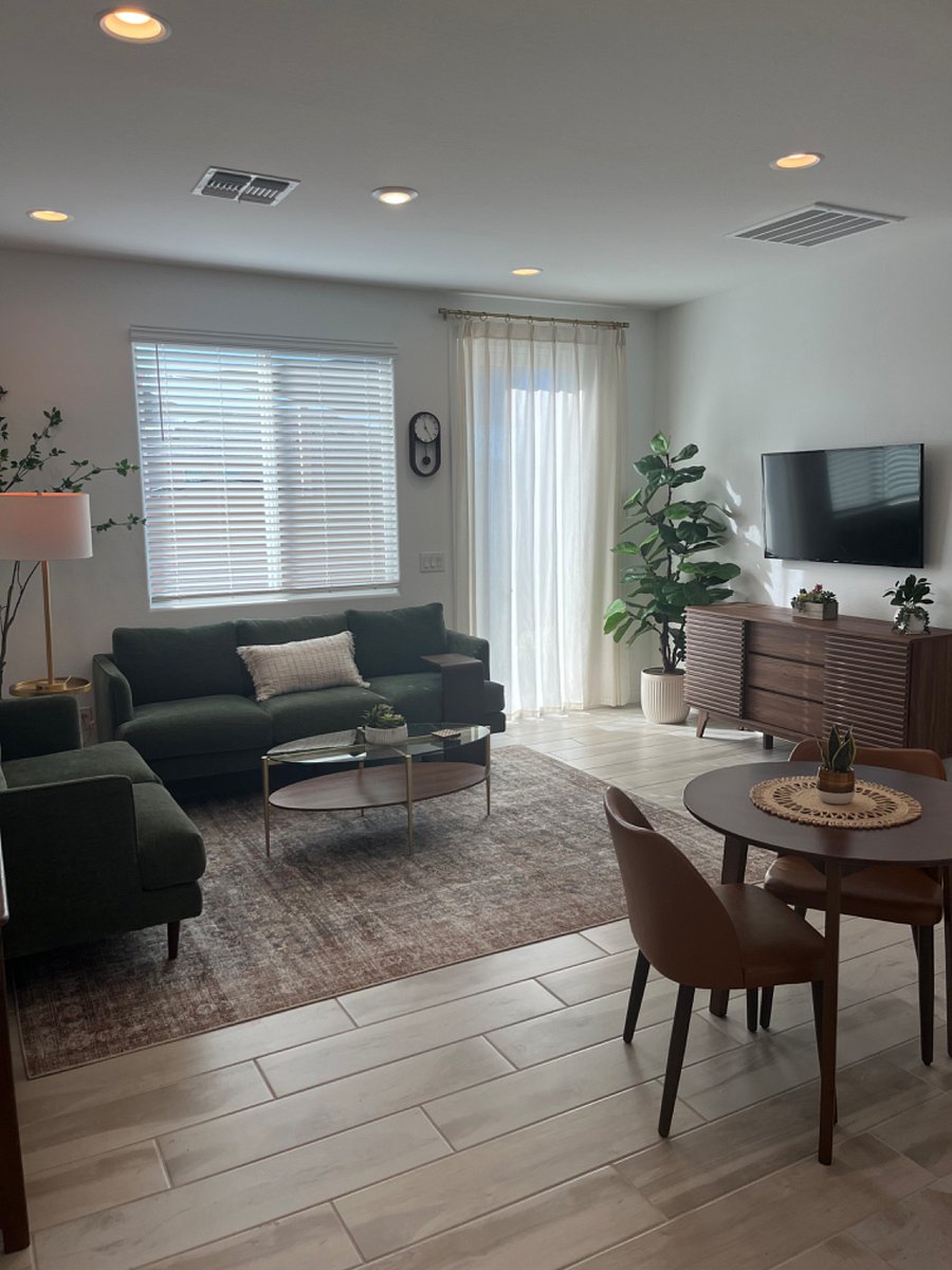 Furnished Finder property 869013_1 photo 4