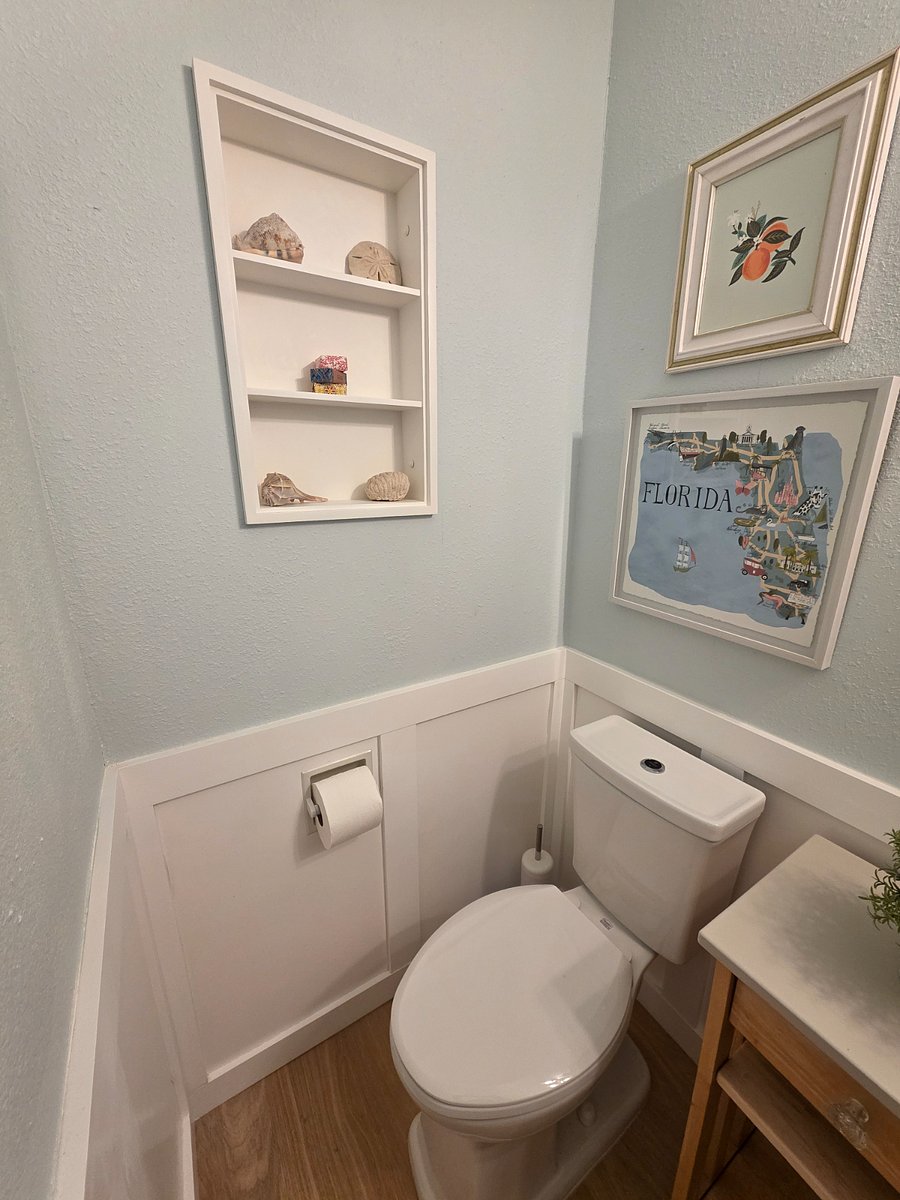 Toilet is touchless. Wave hand over the sensor to flush.