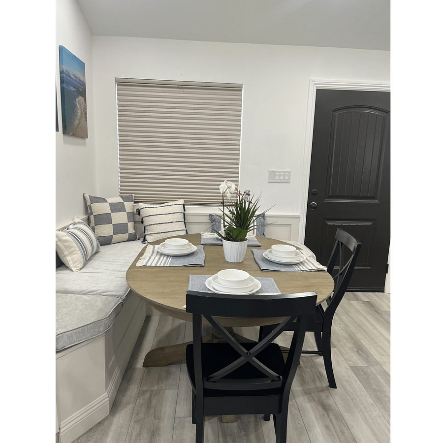 Spacious eating nook area.