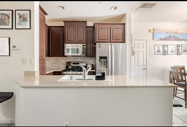 Furnished Finder property 869103_1 photo 8