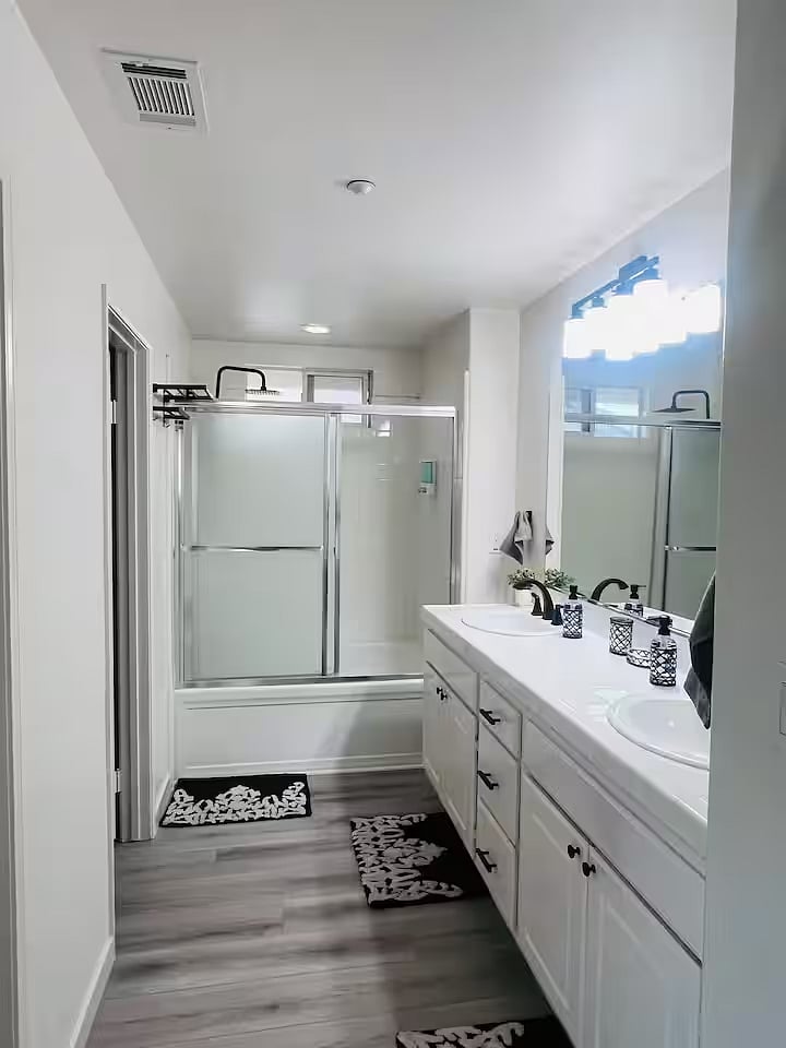 Furnished Finder property 869110_1 photo 32