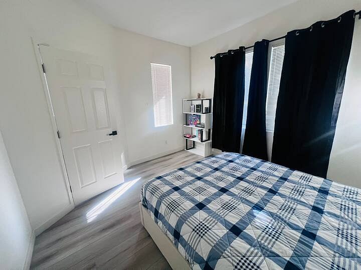 Furnished Finder property 869110_1 photo 27