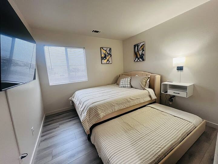 Furnished Finder property 869110_1 photo 22