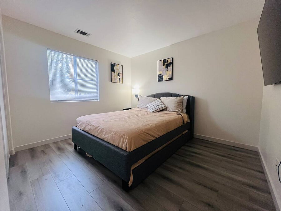 Furnished Finder property 869110_1 photo 12