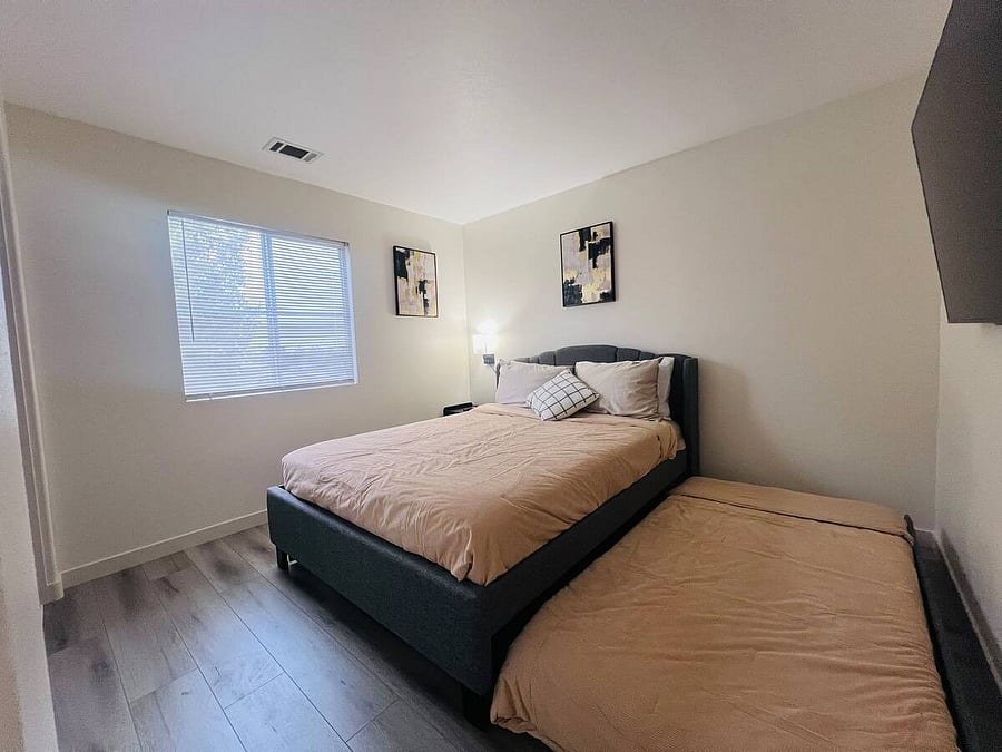 Furnished Finder property 869110_1 photo 13