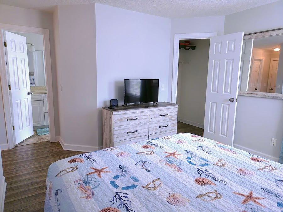 Master Bedroom!