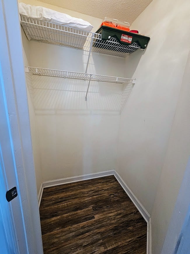 Master Bedroom: Walk in Closet!