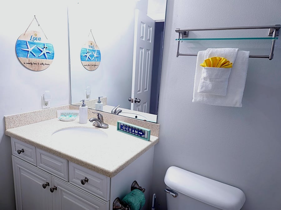 Bathroom 2!