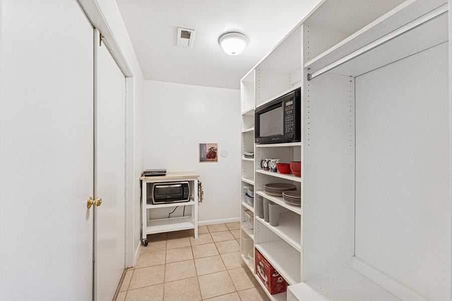 Furnished Finder property 869196_1 photo 17