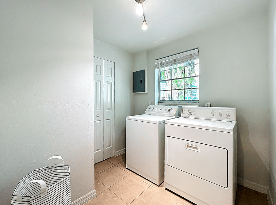 Furnished Finder property 869211_1 photo 9