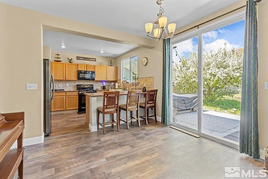 Furnished Finder property 869239_1 photo 7