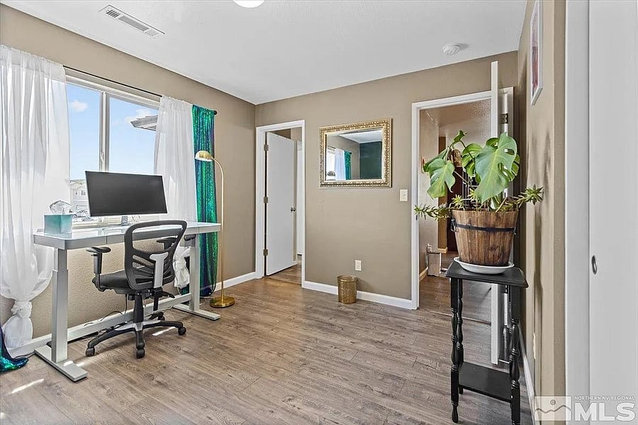 Furnished Finder property 869239_1 photo 18