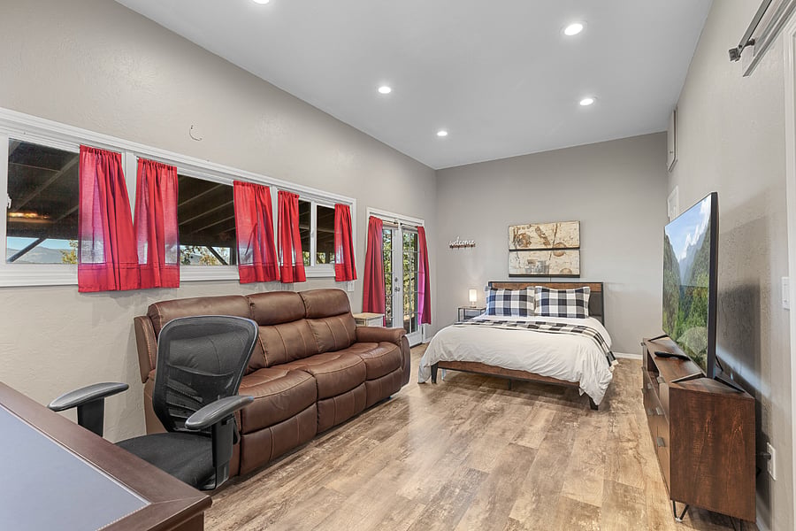 Furnished Finder property 869243_1 photo 37