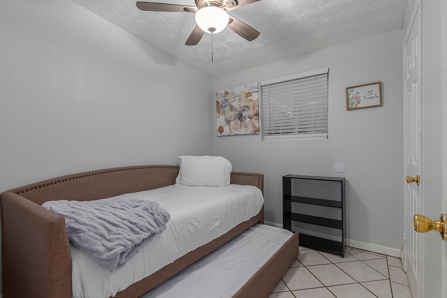 Furnished Finder property 869250_1 photo 22