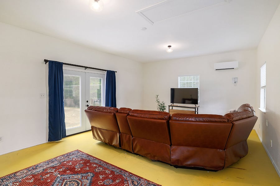 Furnished Finder property 869279_1 photo 22