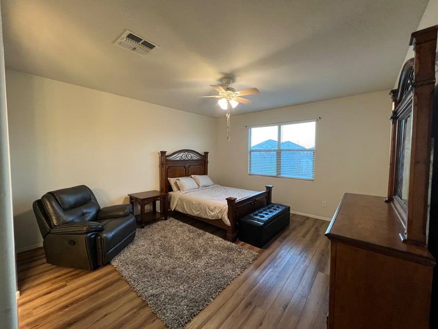 Master Bedroom. Queen size mattress.
