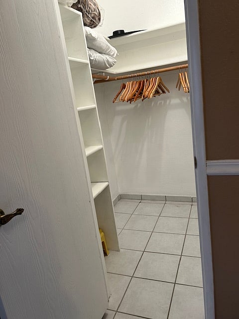 Walk in closet
