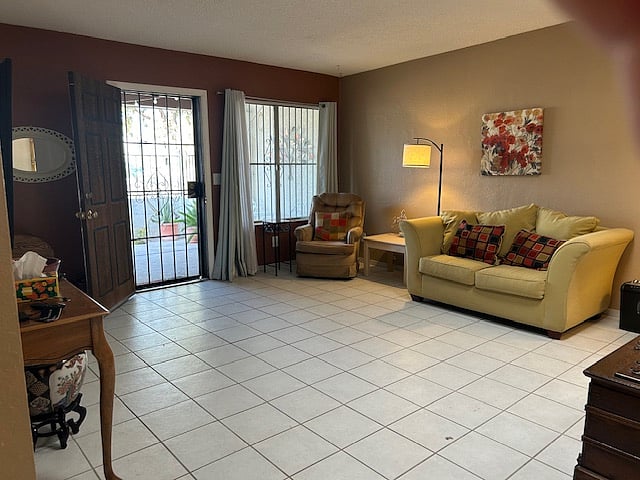 Furnished Finder property 869338_1 photo 9