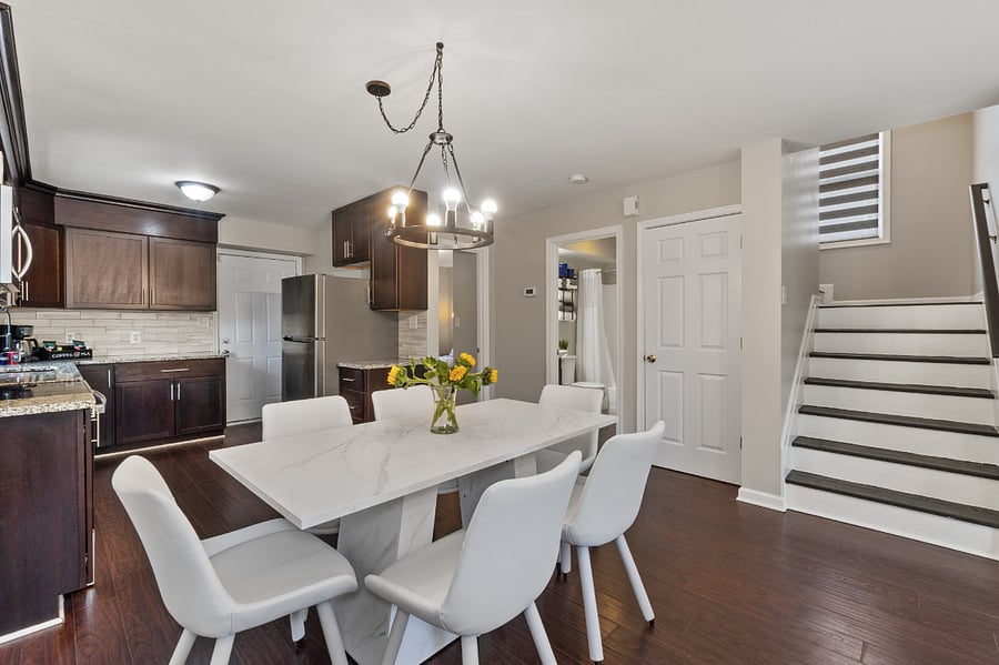 Dining area and full kitchen