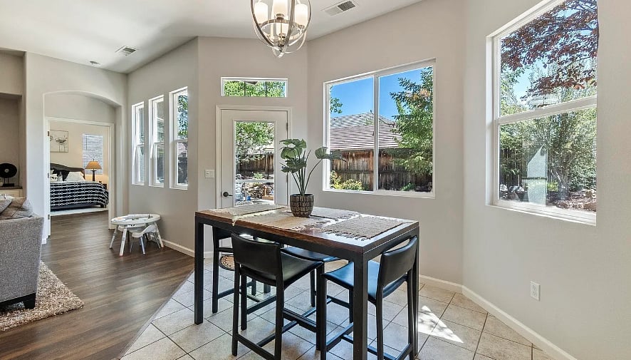 Dining room table