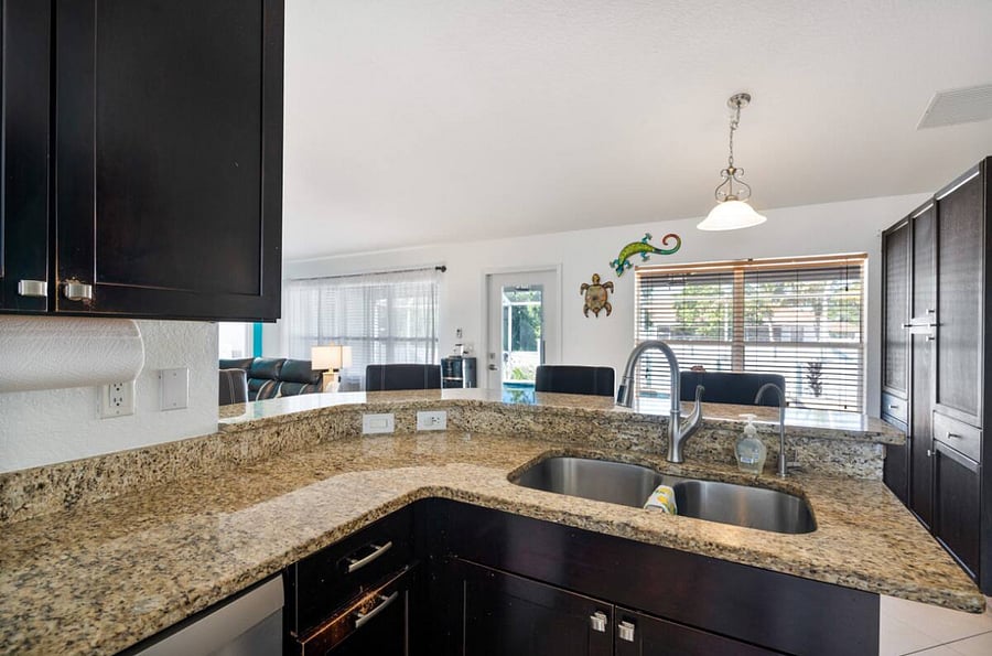 Furnished Finder property 869450_1 photo 3