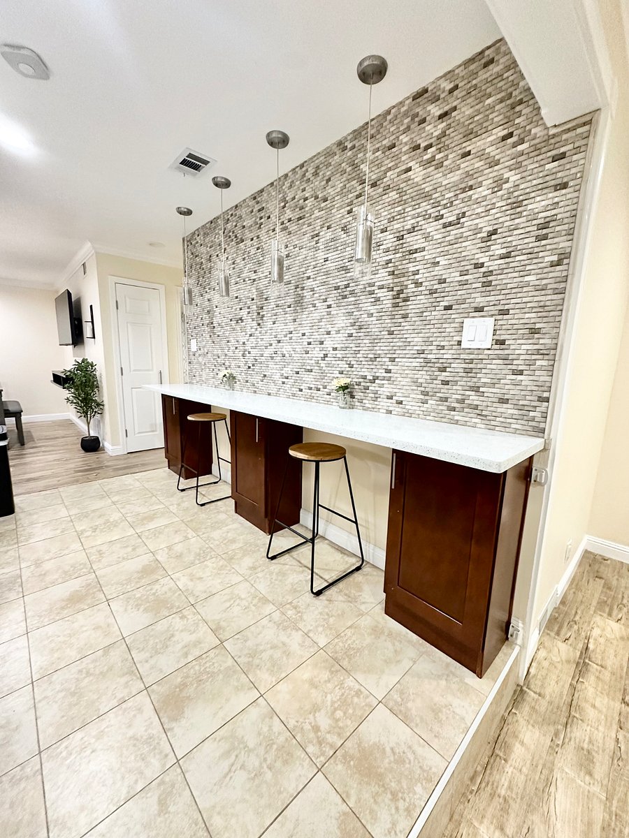 Furnished Finder property 869497_1 photo 3