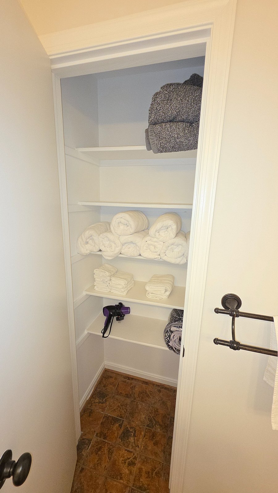 Furnished Finder property 869518_1 photo 16
