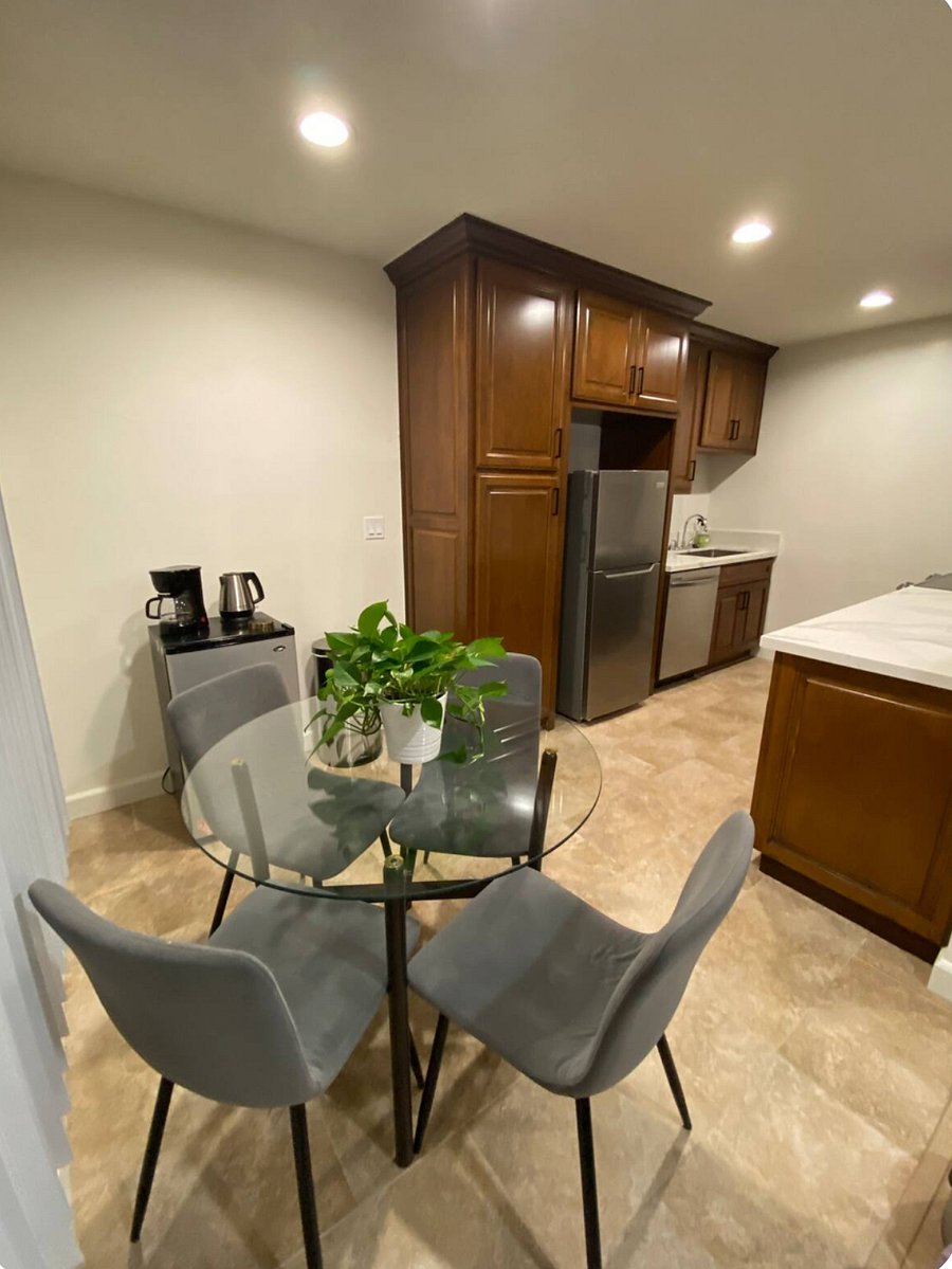 Furnished Finder property 869558_1 photo 4