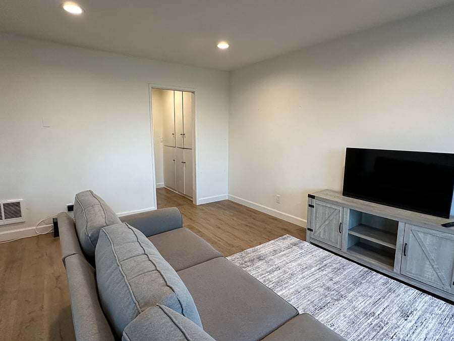 Furnished Finder property 869558_1 photo 11