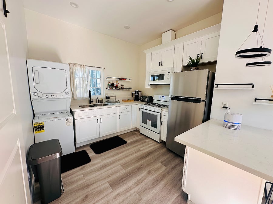 Furnished Finder property 869595_1 photo 8