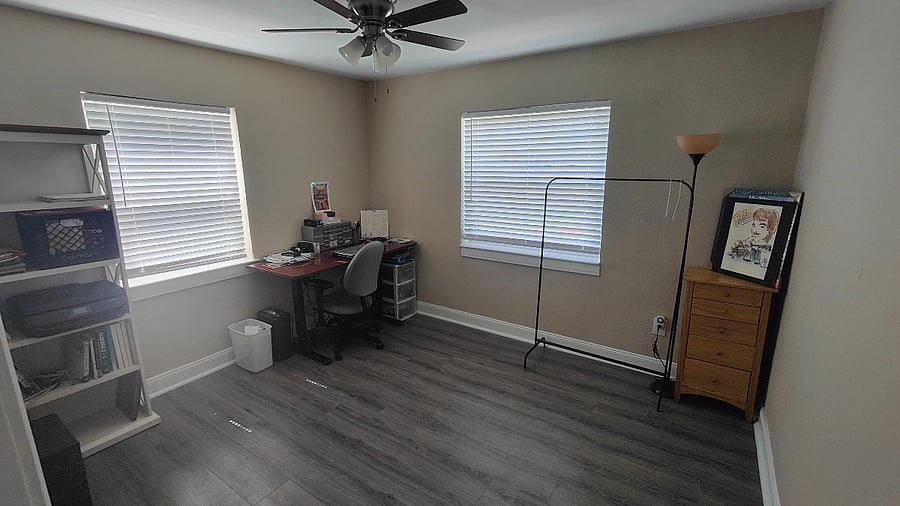 Second bedroom that is set up as an office here. I have a 22" tall self filling queen sized air mattress that can fit here.