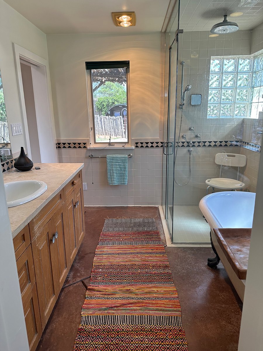 Furnished Finder property 869619_1 photo 13