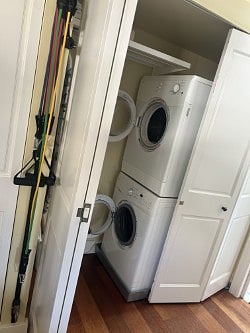 The in-unite washer and dryer are in the right hand closet.A