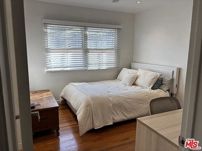 Furnished Finder property 869660_1 photo 25