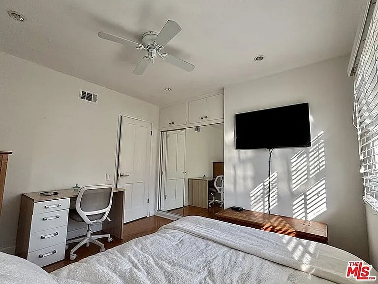 Furnished Finder property 869660_1 photo 28