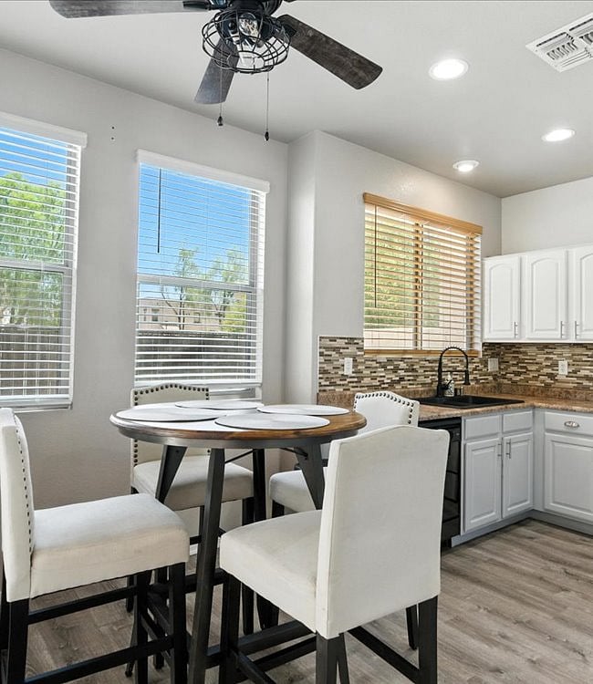 Furnished Finder property 869672_1 photo 11