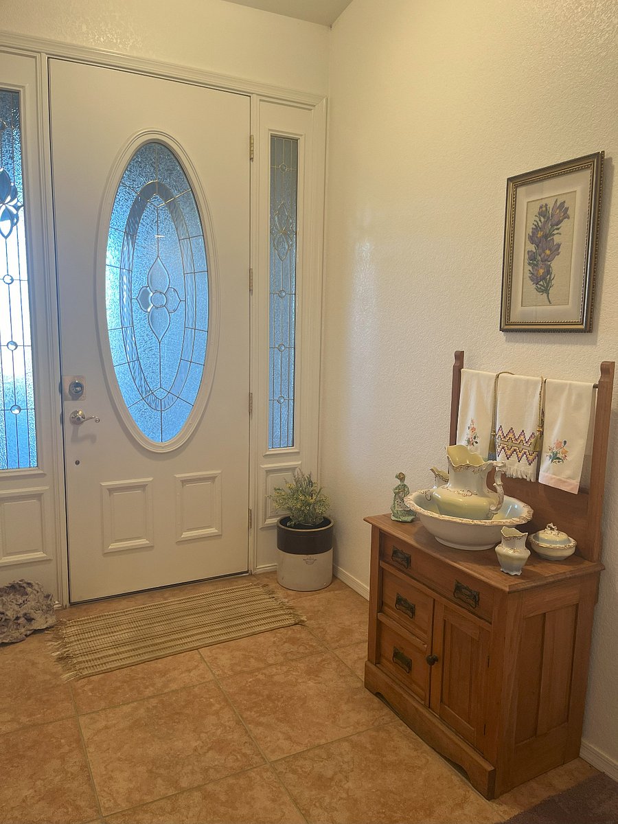 Furnished Finder property 869718_1 photo 2