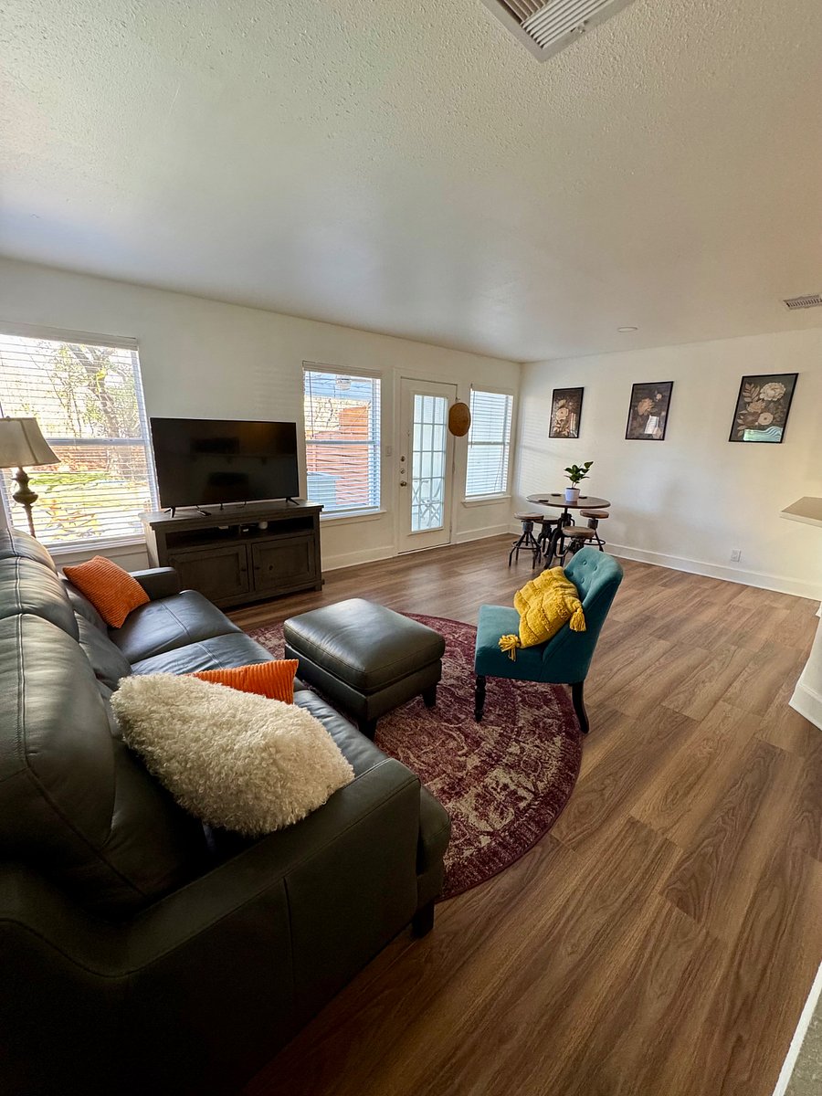 Furnished Finder property 869740_1 photo 3