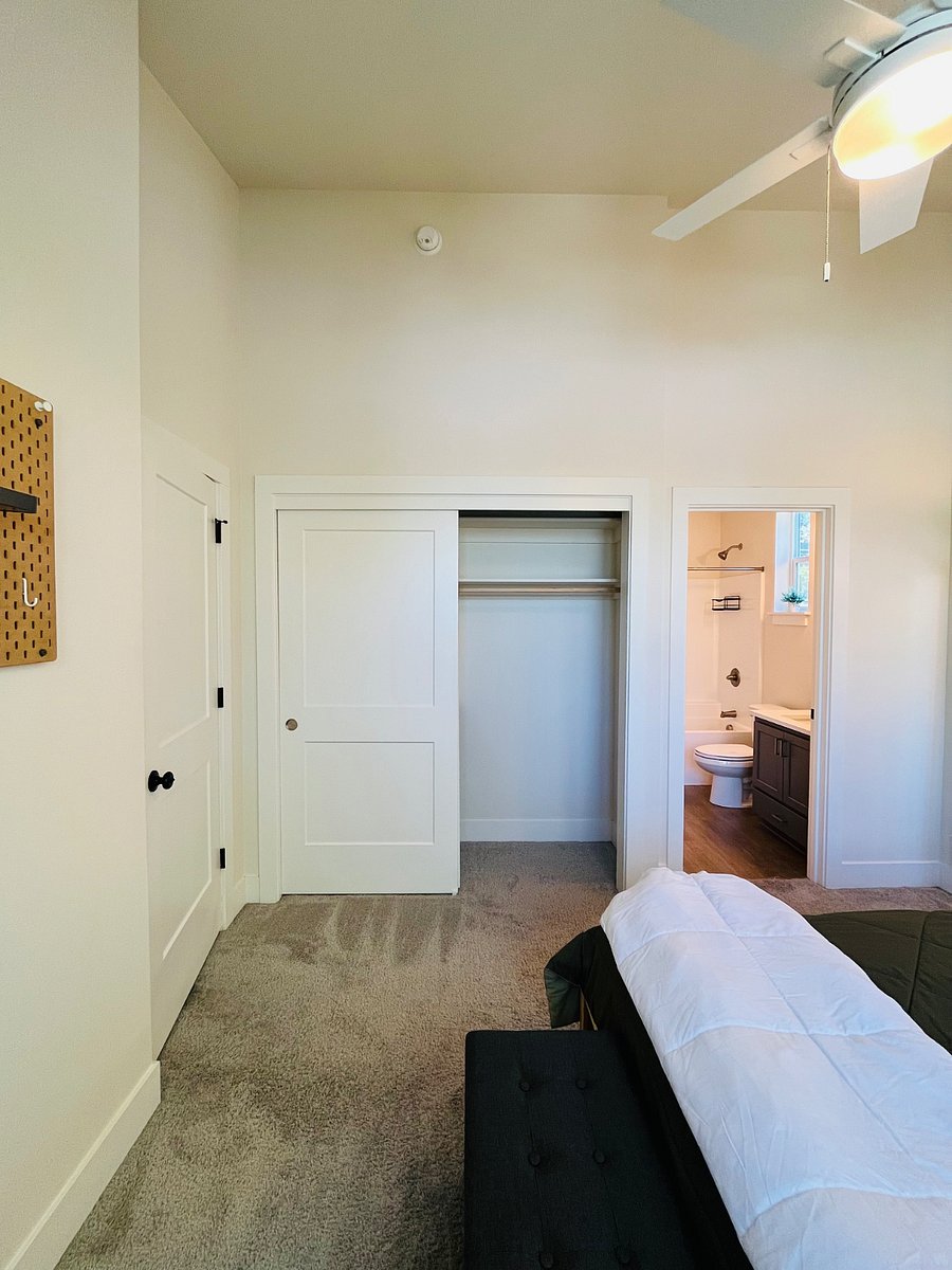 Furnished Finder property 869758_1 photo 29