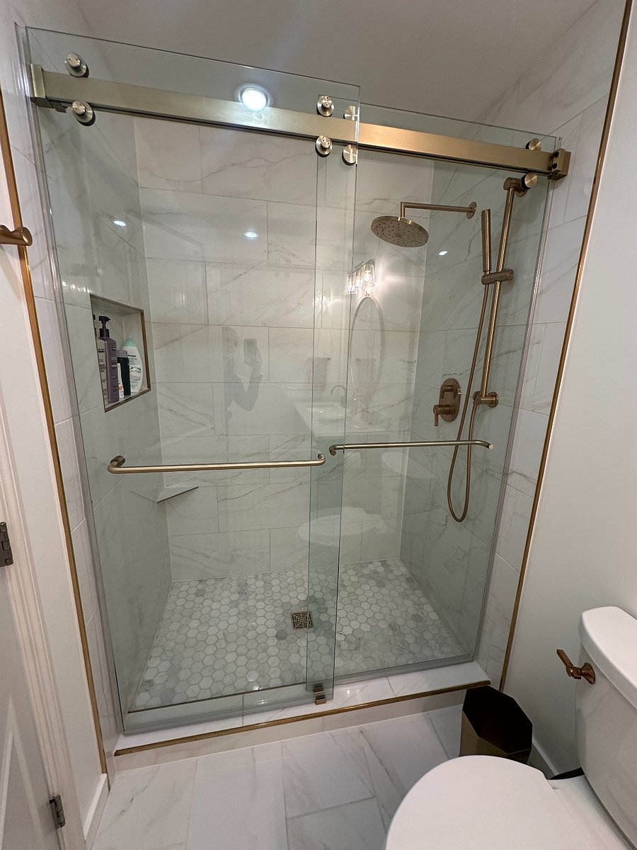 2nd Bedroom Shower