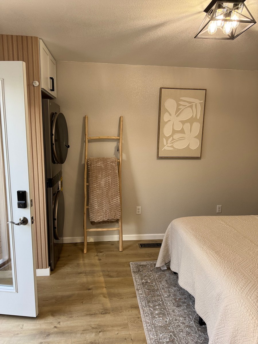 Furnished Finder property 869800_1 photo 9