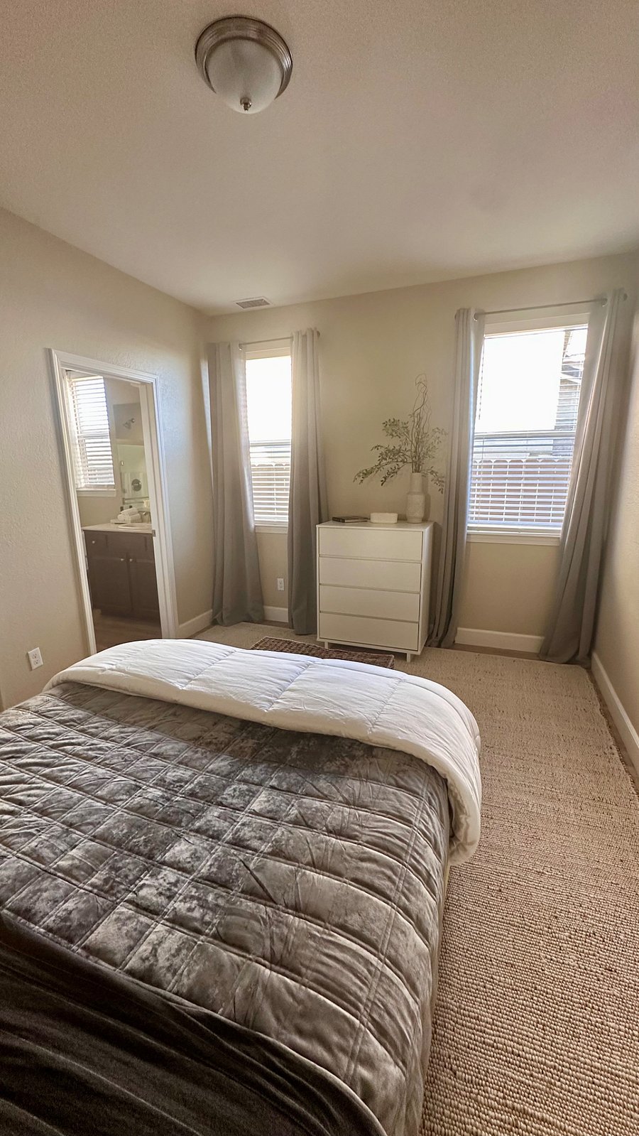 Furnished Finder property 869843_1 photo 11